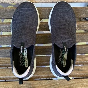 Skechers Slip Ons
